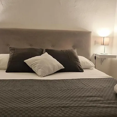 Πανσιόν Tower View Πίζα